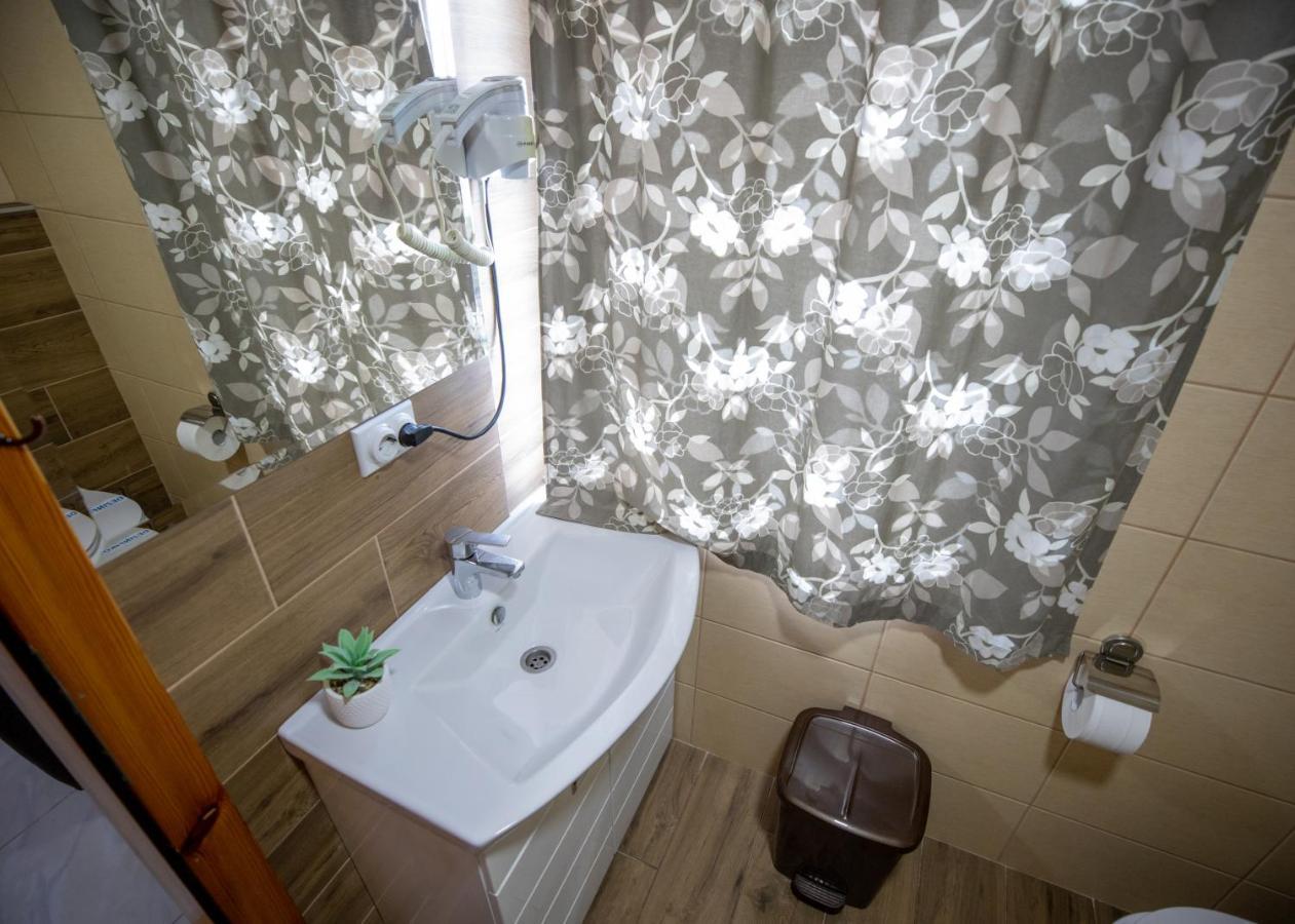 Guest House Agropapuk Šid Extérieur photo